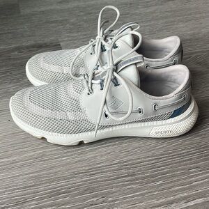 Sperry Ladies 7 seas 3-Eye Boat Show Size 7.5